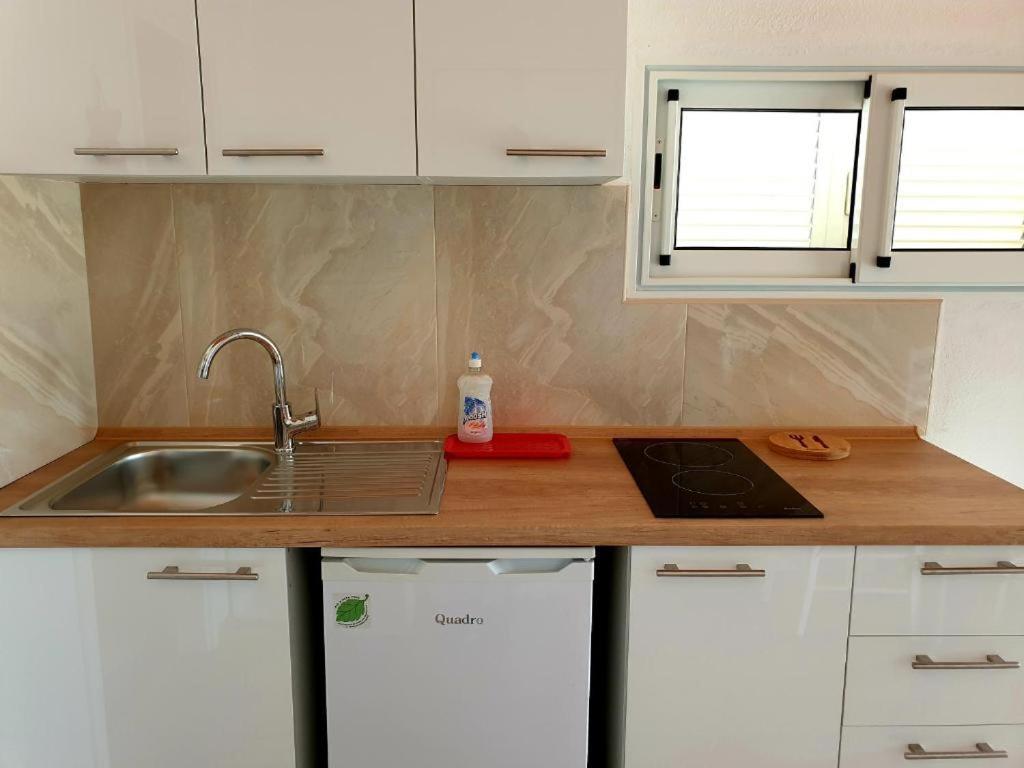 Apartments Hodanic Krk Town Exterior foto